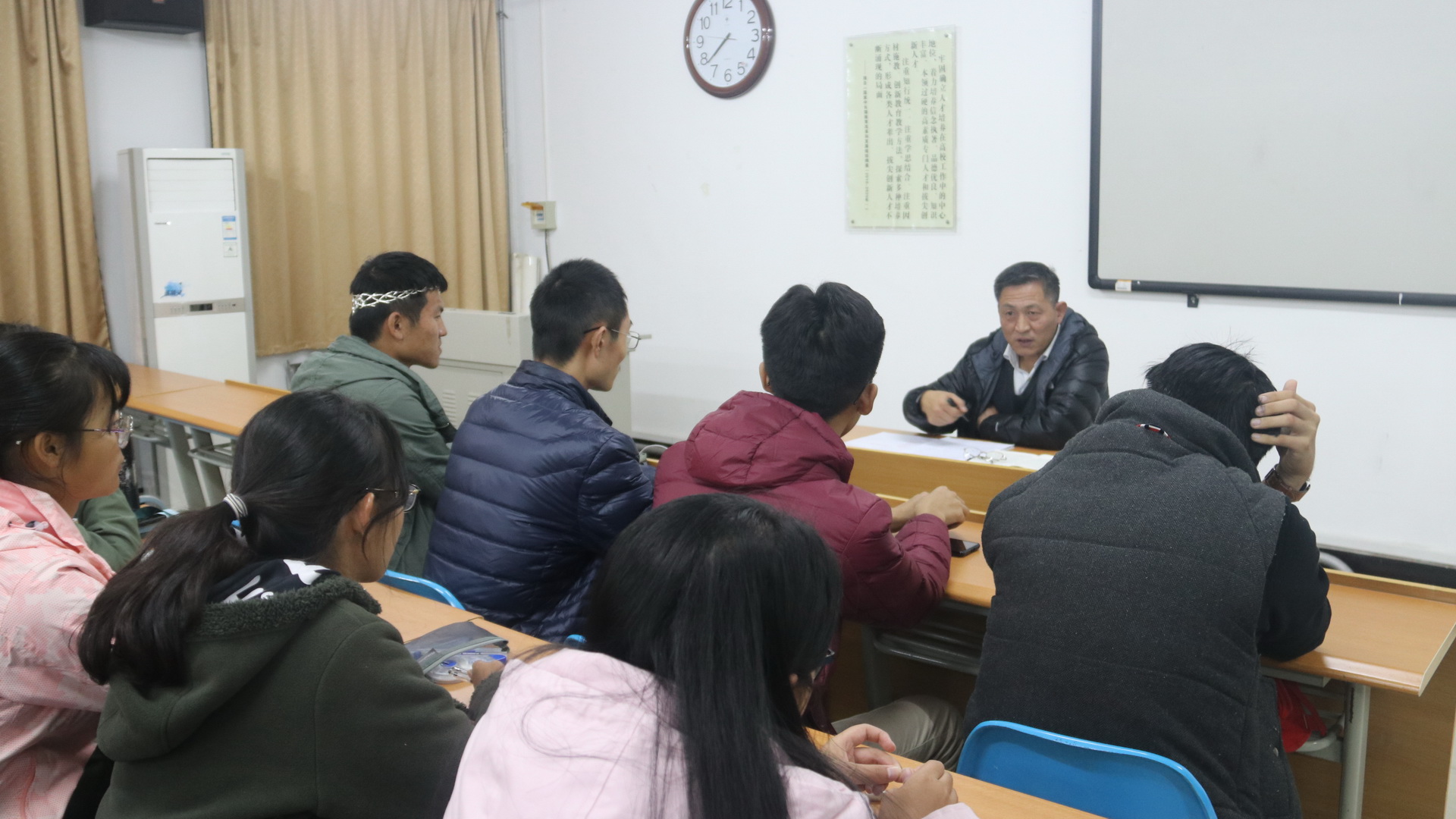 加强员工思政教育 正确引导宗教信仰.jpg 加强员工思政教育 正确引导宗教信仰.jpg
