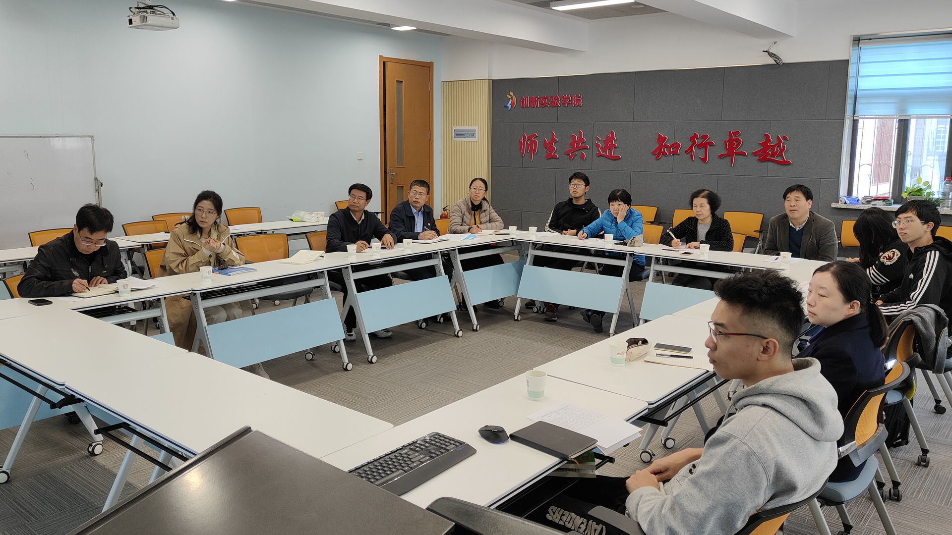 研讨会现场 研讨会现场