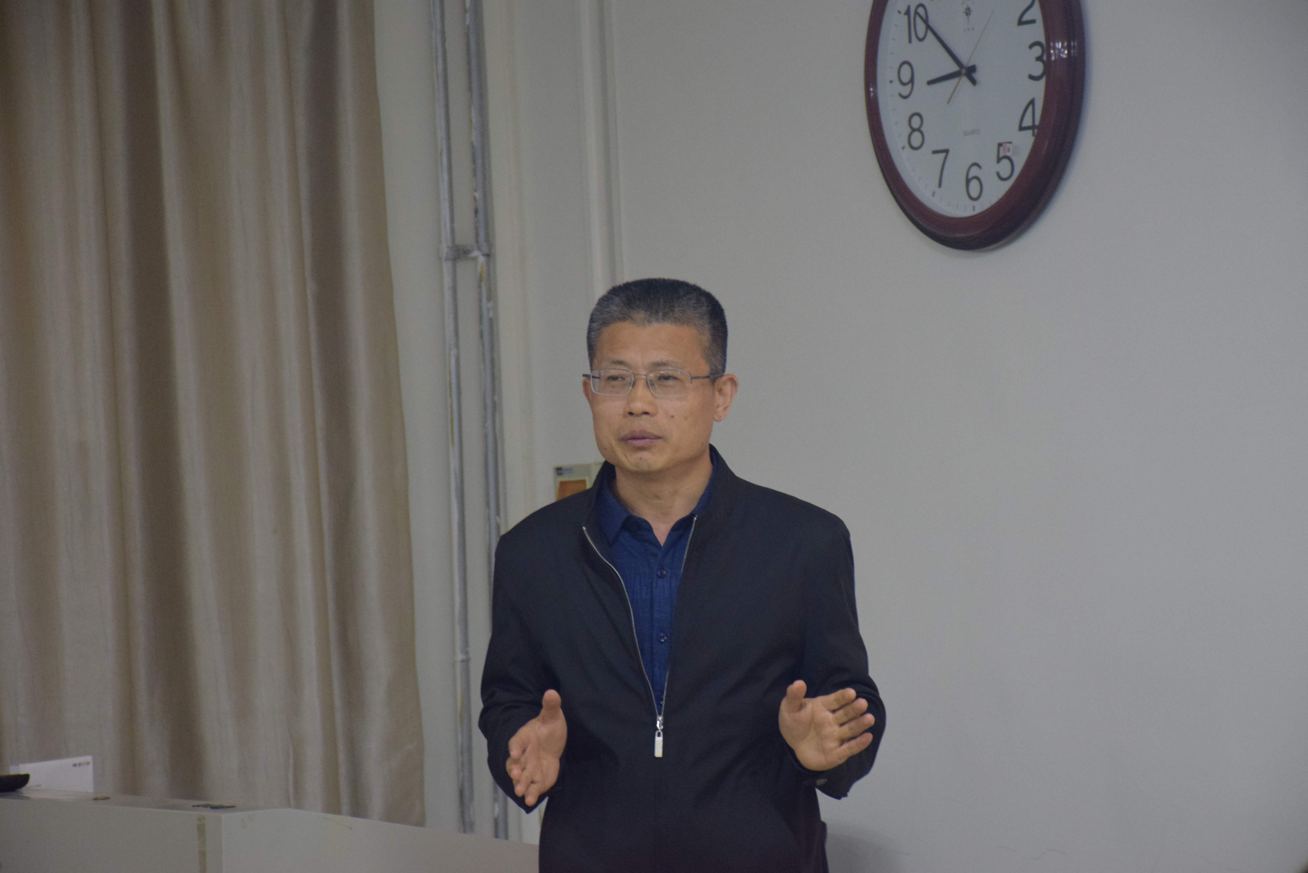 创新实验公司党总支副书记李向拓老师总结发言.JPG